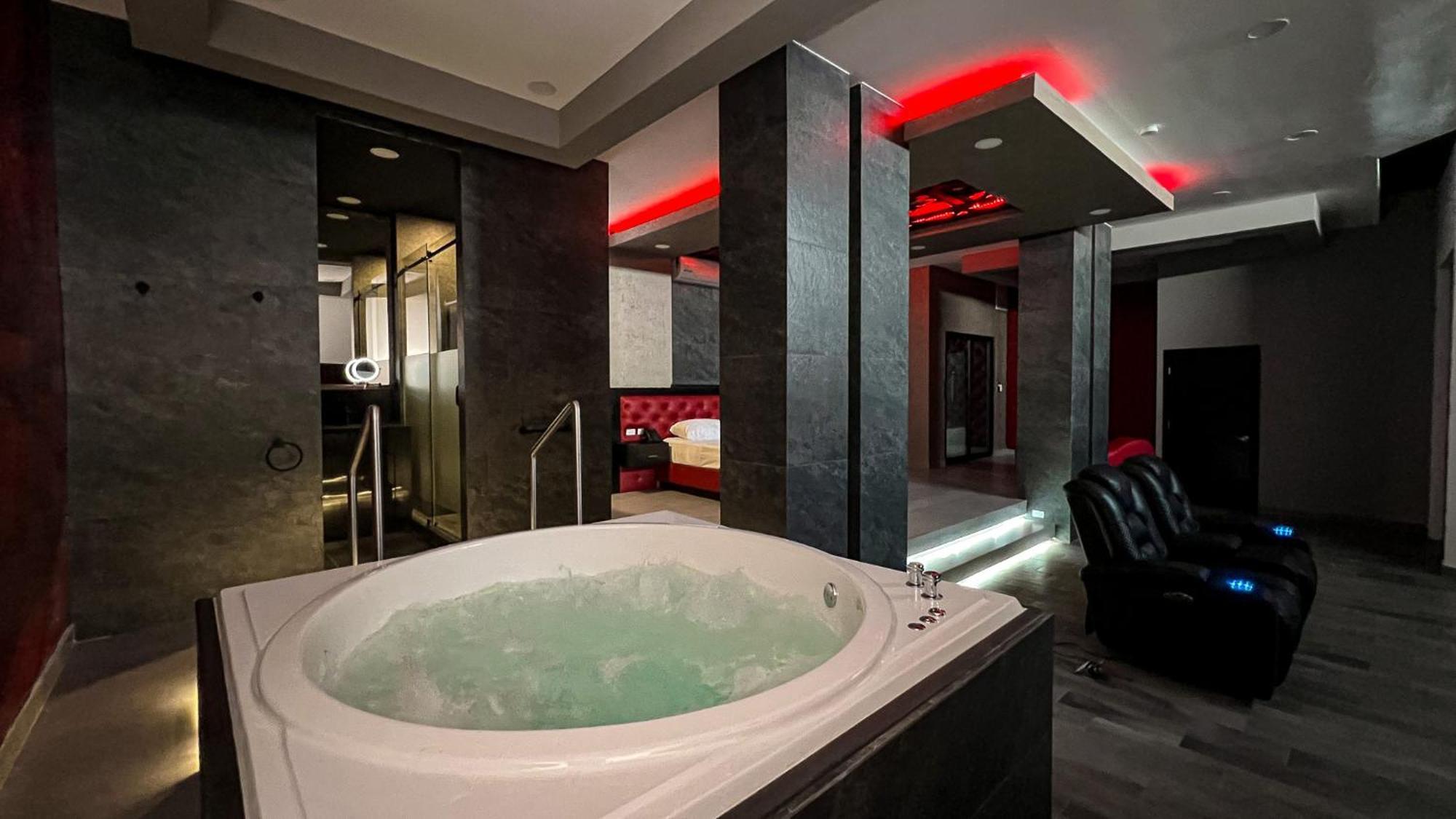 Motel Boutique Qatro Ensenada Luaran gambar